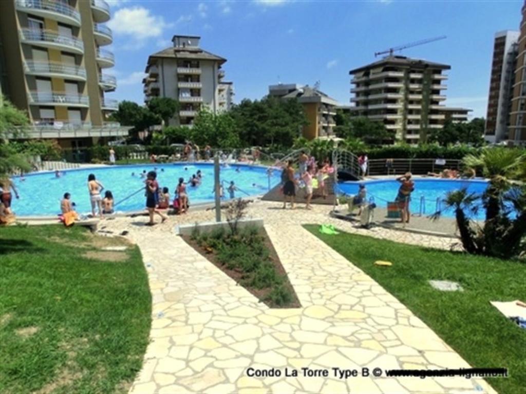 Apartament Lignano Sabbiadoro With Pool Zewnętrze zdjęcie